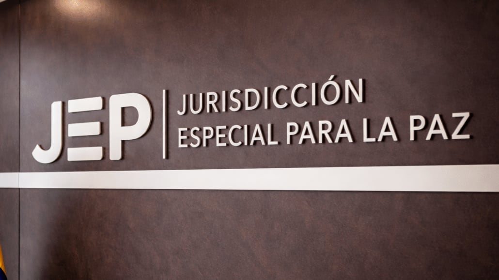 Congresistas preocupados por recorte presupuestal a la JEP piden ayuda internacional: “Afectaría notablemente audiencias e investigaciones” Congresistas preocupados por recorte presupuestal a la JEP piden ayuda internacional: “Afectaría notablemente audiencias e investigaciones”