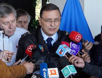 El jefe de la Fuerza Aérea de Chile, Arturo Merino (Photo by Pablo COZZAGLIO / AFP)