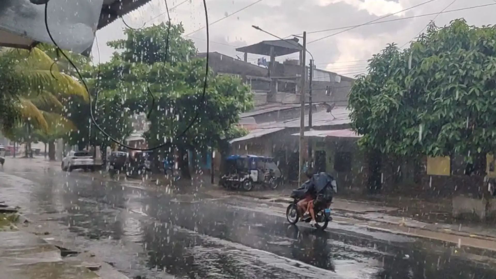 Se esperan acumulados de hasta 50 mm de agua por día, cifras superiores al promedio habitual y capaces de afectar infraestructura vulnerable en diversas localidades - Créditos: Andina.