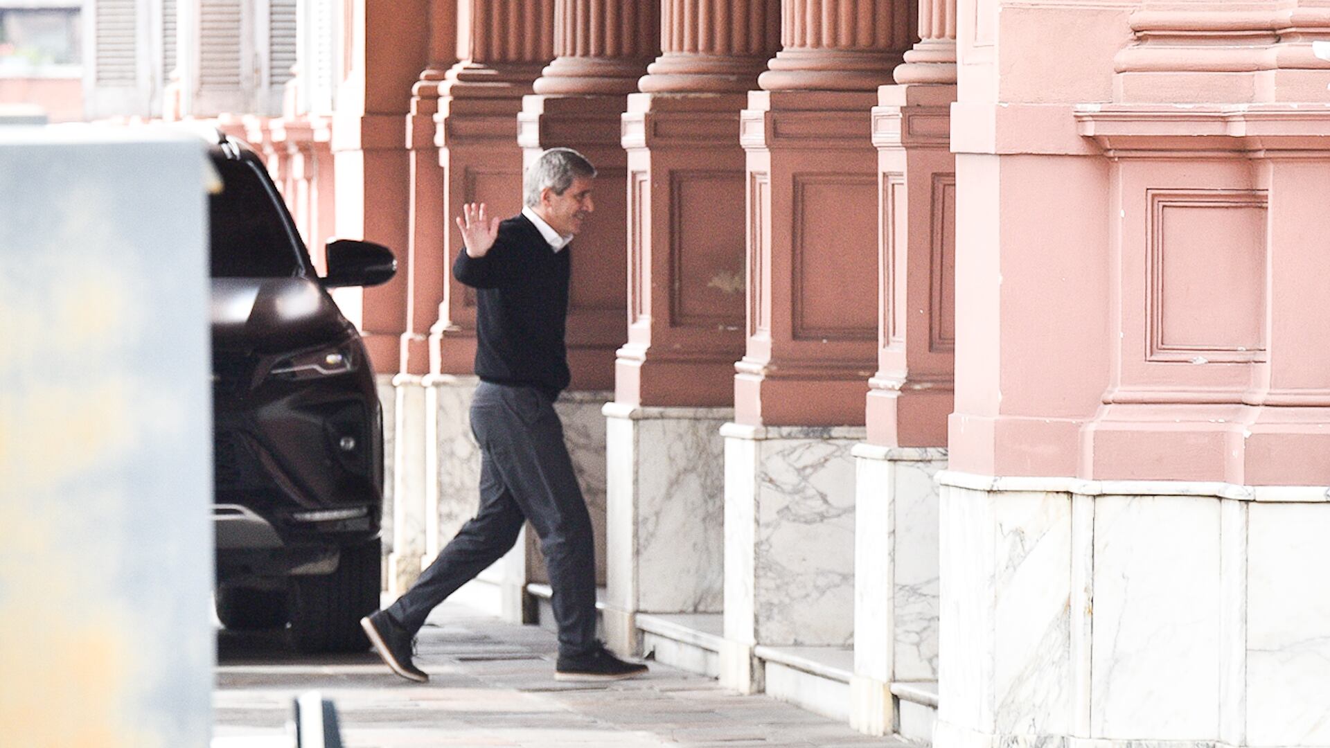 Luis Caputo (Adrián Escandar)