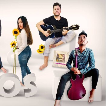 Hubo quienes produjeron fotografías alusivas