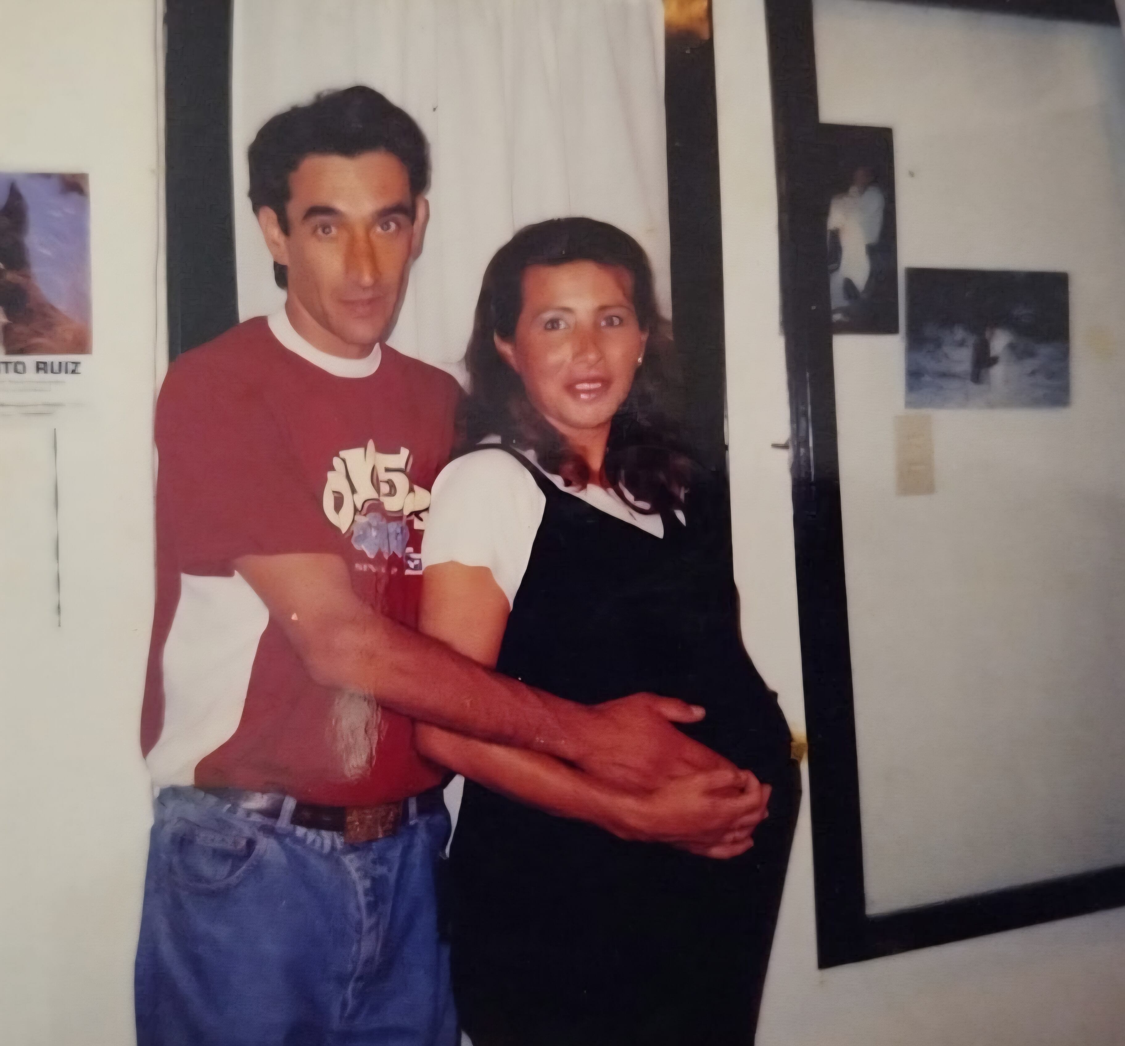 La historia de amor que nació en la escuela primaria y dio origen a una familia numerosa