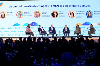 Panel de competitividad en IDEA