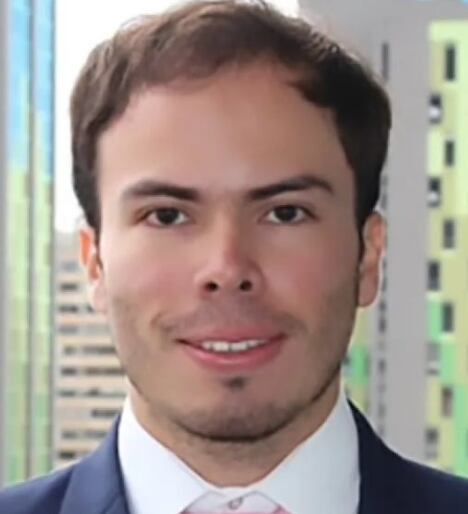 Un juez de Neiva ordenó detención domiciliaria para Sergio Israel Rojas Serrano, señalado como presunto responsable de un grave accidente de tránsito ocurrido en 2024, en el que un ciclista perdió la vida y otro resultó con heridas de gravedad - crédito Colombia Oscura