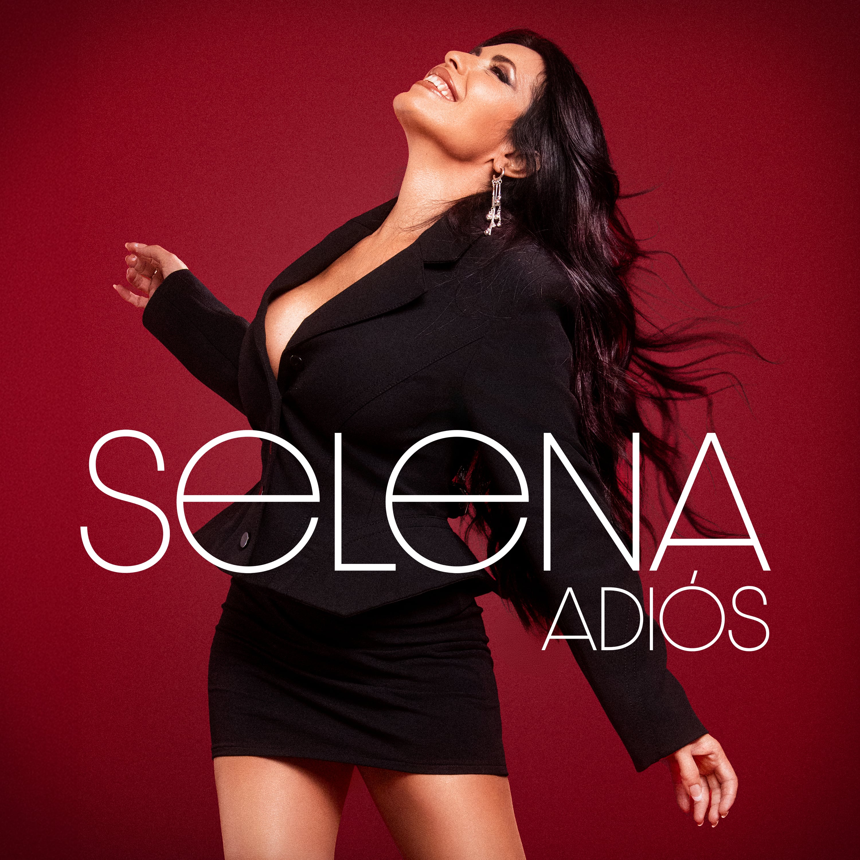 Selena Leo en la imagen promocional de su nueva canción,
