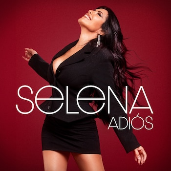 Selena Leo en la imagen