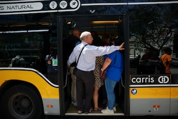 Unos 300.000 usuarios de los