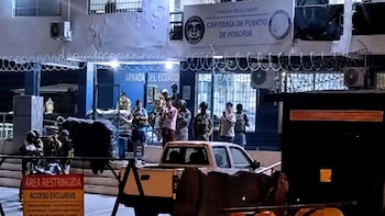 El ataque revela las represalias del crimen organizado contra las fuerzas del orden. (Expreso)