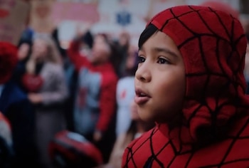 Quién es el niño viral que se sumó a Spiderman Brand New Day