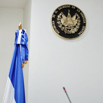 El tribunal también ordenó la captura de los acusados rebeldes que no comparecieron a la vista pública./ (Centros Judiciales)