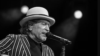 Joaquín Sabina, durante un concierto en 2023. (Ángel medina / EFE)