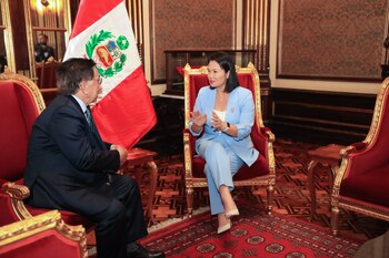 Keiko Fujimori llega a Palacio de Gobierno para reunirse con José María Balcázar. (Foto: Presidencia Perú)