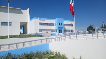 El centro cuenta con instalaciones donde se recrean escenarios similares a los que enfrentan los observadores militares desplegados en misiones internacionales. (Cortesía)