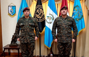 El Gobierno de Guatemala puso a disposición de la justicia a 107 efectivos militares tras admitir disparos en Huité, Zacapa.