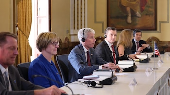 Venezuela anuncia una "asociación productiva"