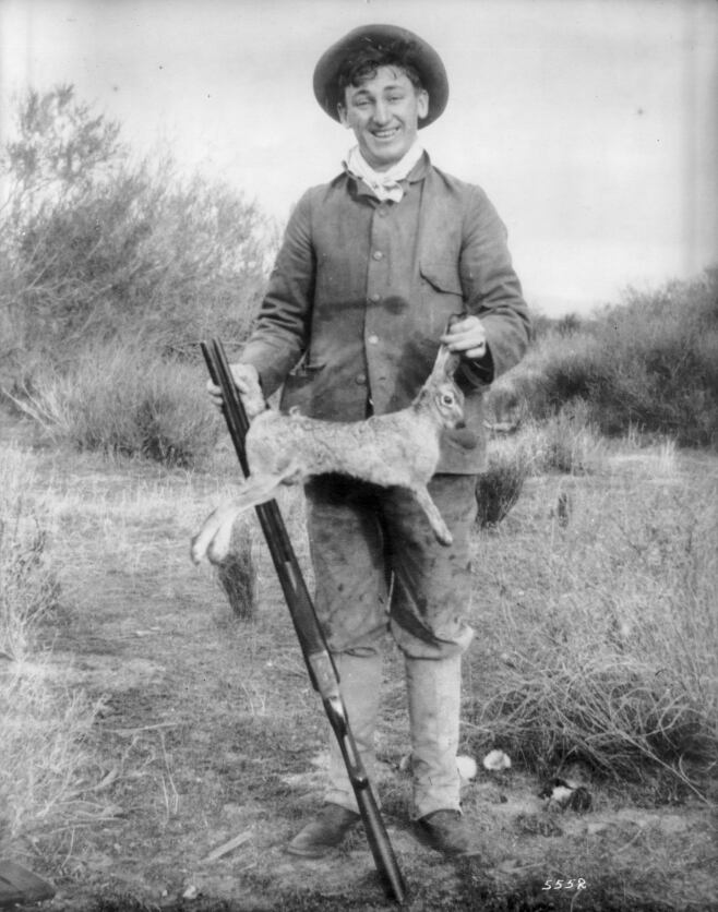 El episodio de un niño de 9 años ayudó a visibilizar un cuadro que puede derivar en fiebre persistente, dolor marcado y atención médica urgente (Dominio público/California Historical Society Collection)
