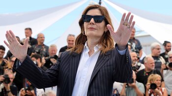 Chiara Mastroianni simula ser su