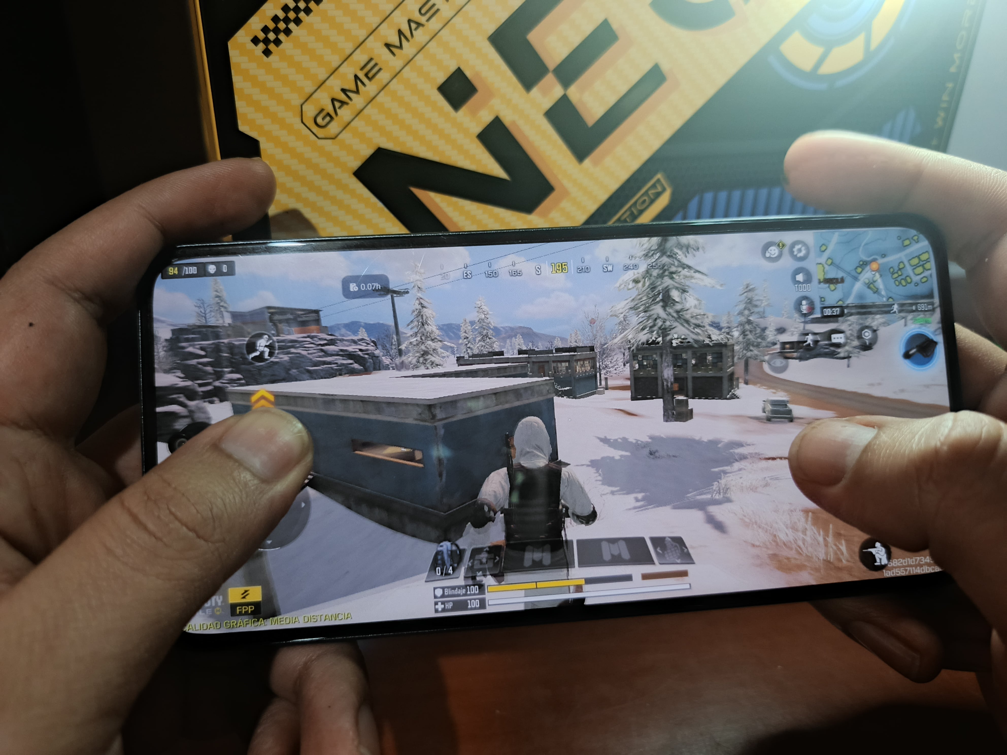 La pantalla Amoled de 6,8 pulgadas y 120 Hz del Nubia NEO 3 GT garantiza una experiencia fluida y envolvente en juegos exigentes. (Infobae)