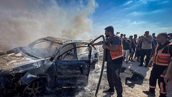 Mueren dos personas en un ataque de Israel contra un vehículo en Gaza pese al acuerdo de alto el fuego