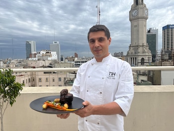 Martín Jatip, Chef Ejecutivo del