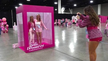 “Barbie Dream Fest” termina en pesadilla: reembolsos y críticas tras evento que no cumplió lo prometido
