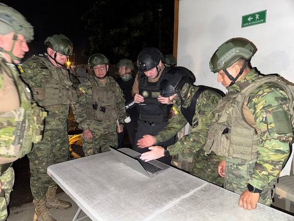 QR5D2YPWLNAH5LCOLUIZYBUPVY