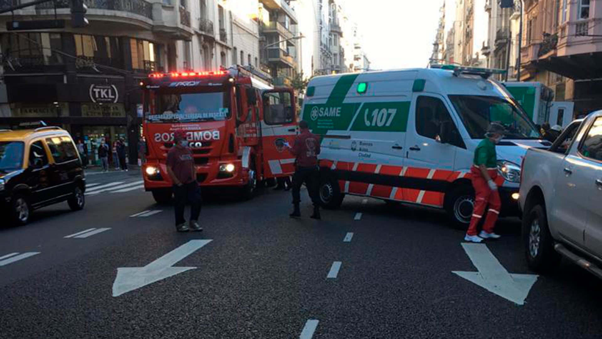 El trabajo codo a codo con bomberos, muchas veces, es fundamental