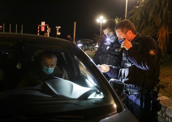 Agentes de la policía francesa