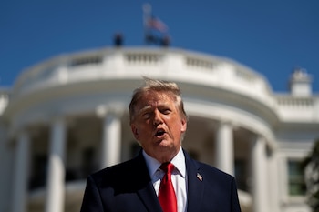 La administración Trump ya había impulsado cambios de nombres geográficos con el uso de Gulf of America para el Golfo de México en documentación federal. (EFE/Al Drago/Pool)