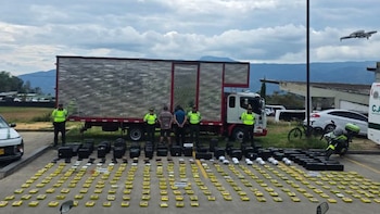 Policía incautó 676 kilogramos de marihuana en la vía Girardot-Bogotá: hay dos personas capturadas