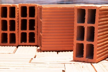 Los ladrillos también fueron demandados