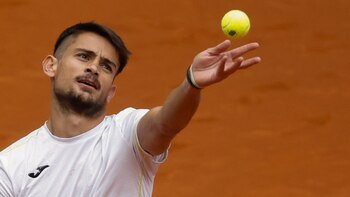 Con 23 años, Mariano Navone se planta como una de las grandes promesas del tenis argentino (Foto: EFE/JUANJO MARTIN)