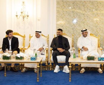 El delantero egipcio-renovó con el