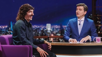 Héctor Bellerín confiesa el truco para tener un pelazo como el de él: “Desde que dejé de lavarlo, se me empezó a ondular el pelo“