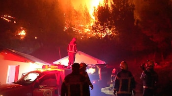 Continúan los incendios en Chubut