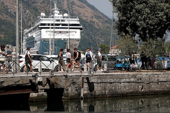 Cuatro cruceros desembarcaron alrededor de