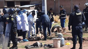 Peritos de criminalística recaban información