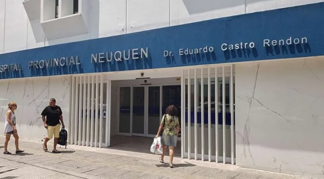 La víctima fue trasladada primero al hospital Natalio Burd y luego derivada al Castro Rendón, donde murió horas después