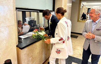 Manuela Viale y su marido