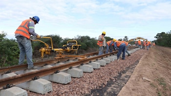 El norte argentino busca asegurar obras ferroviarias clave para mejorar su salida exportadora