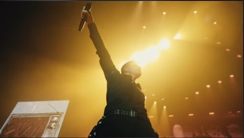 Como sorpresa para el público