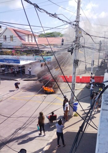Los isleños han bloqueado las