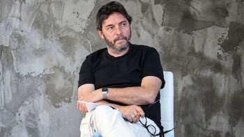 Quién es Samuel Alonso Omeñaca, el “gestor” que dirigirá la Feria del Libro de Madrid tras el despido de Eva Orúe: “Hay que hacer una reflexión profunda”
