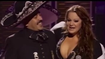 (Instagram/@jennirivera)