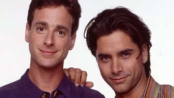 John Stamos recuerda a Bob Saget en su cumpleaños con la “última foto” que se tomaron juntos