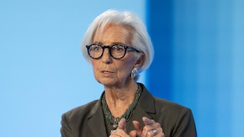 Lagarde sostiene que reducir barreras