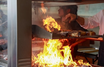 San Sebastián Gastronomika acogió el pasado miércoles el XVII Concurso Nacional de Parrilla. (Juan Herrero / EFE)