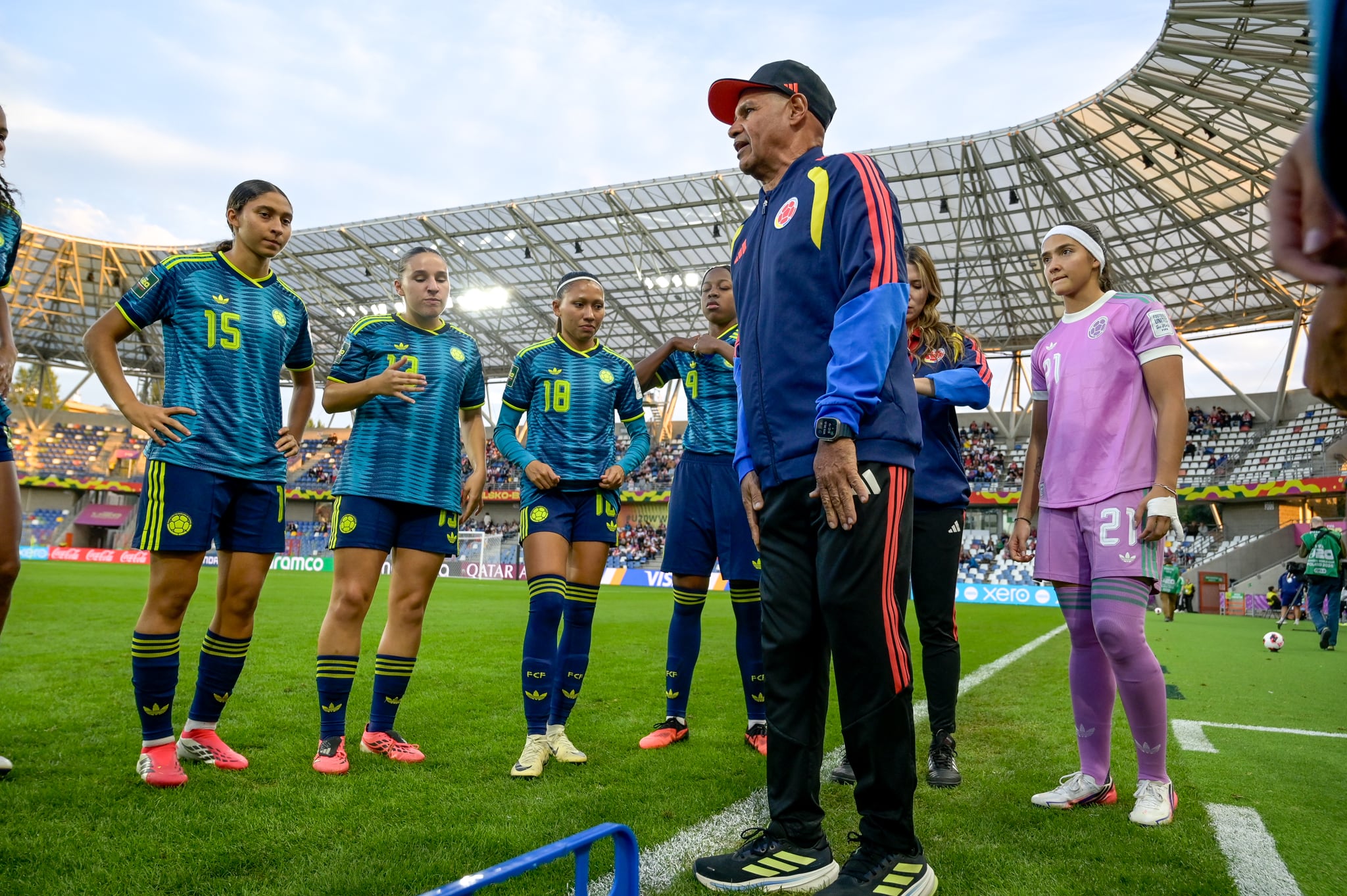 El técnico Carlos Paniagua buscará hacer historia al intentar buscar llegar a las semifinales del Mundial de Polonia, tras eliminar a las anfitrionas-crédito Federación Colombiana de Fútbol