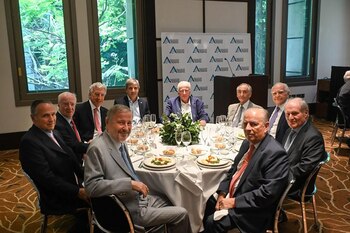 Caputo con empresarios argentinos