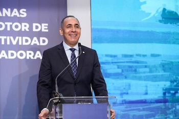 Nelson Arroyo, titular de la DGA, atribuyó la mejora de la recaudación al despacho de mercancías en puertos y aeropuertos de República Dominicana. (Cortesía: Dirección General de Aduanas)